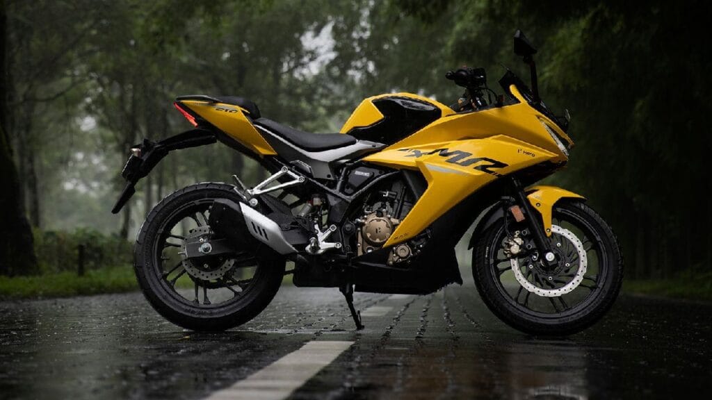 Hero Karizma XMR 210 bertg