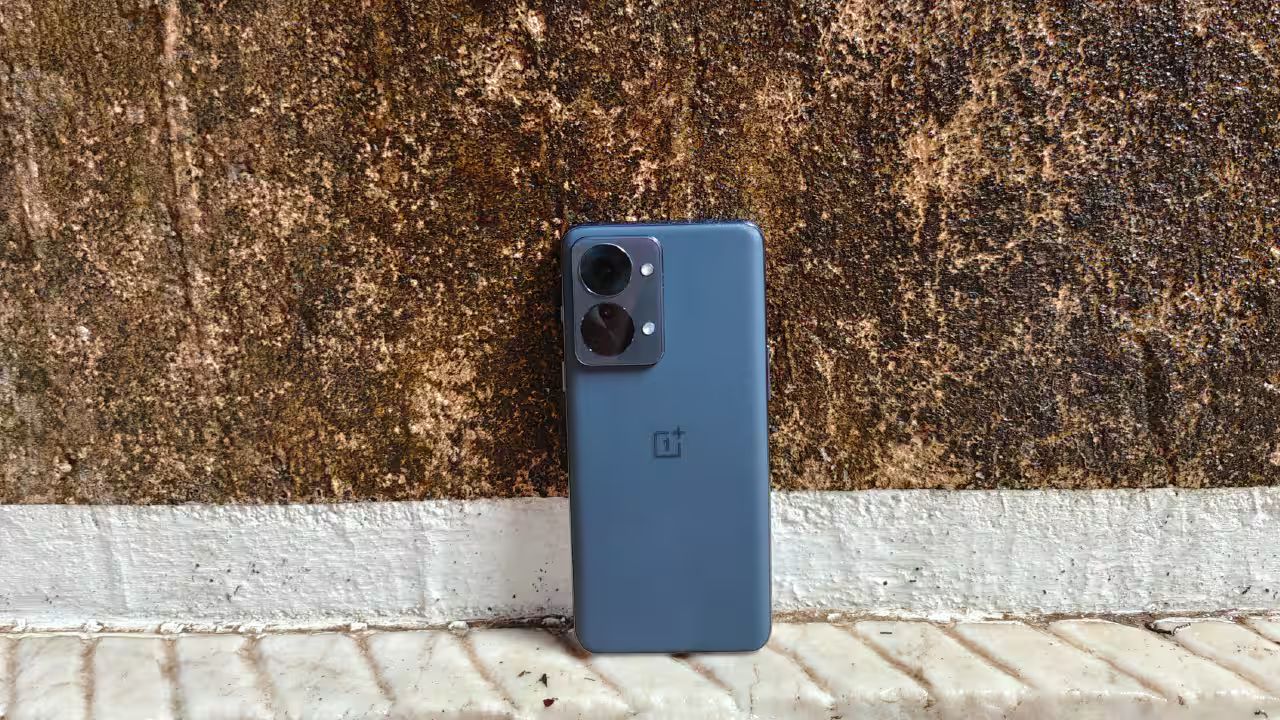 OnePlus Nord 2T Pro dhg