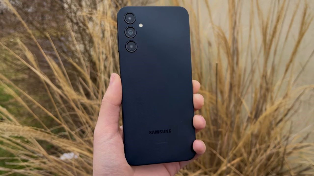 Samsung Galaxy M15 5G dfg