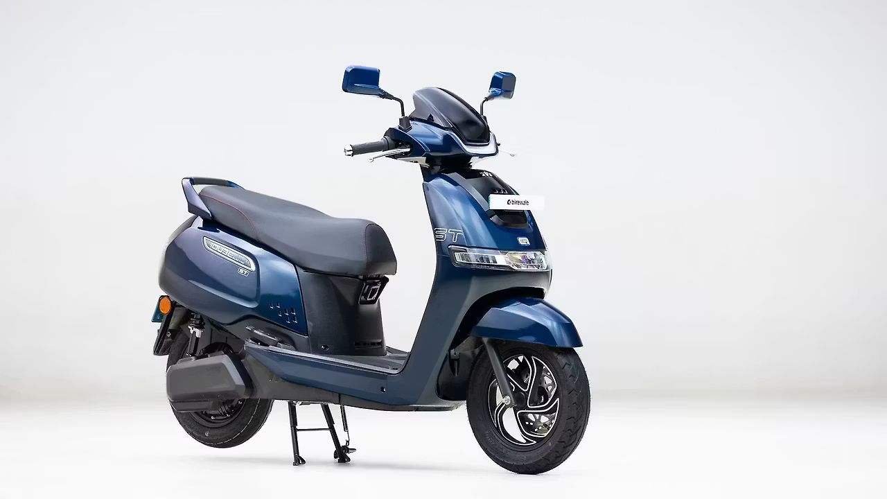 TVS iQube Electric Scooter fdg