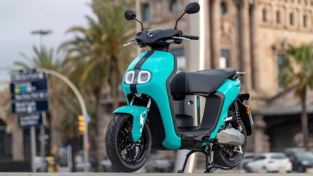 Yamaha Neo Electric Scooter dg